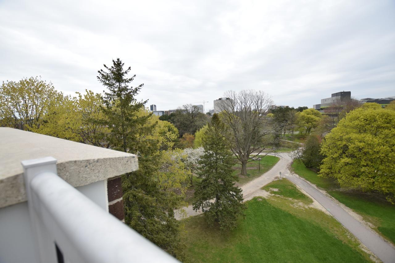 Aparthotel United College Waterloo Exterior foto